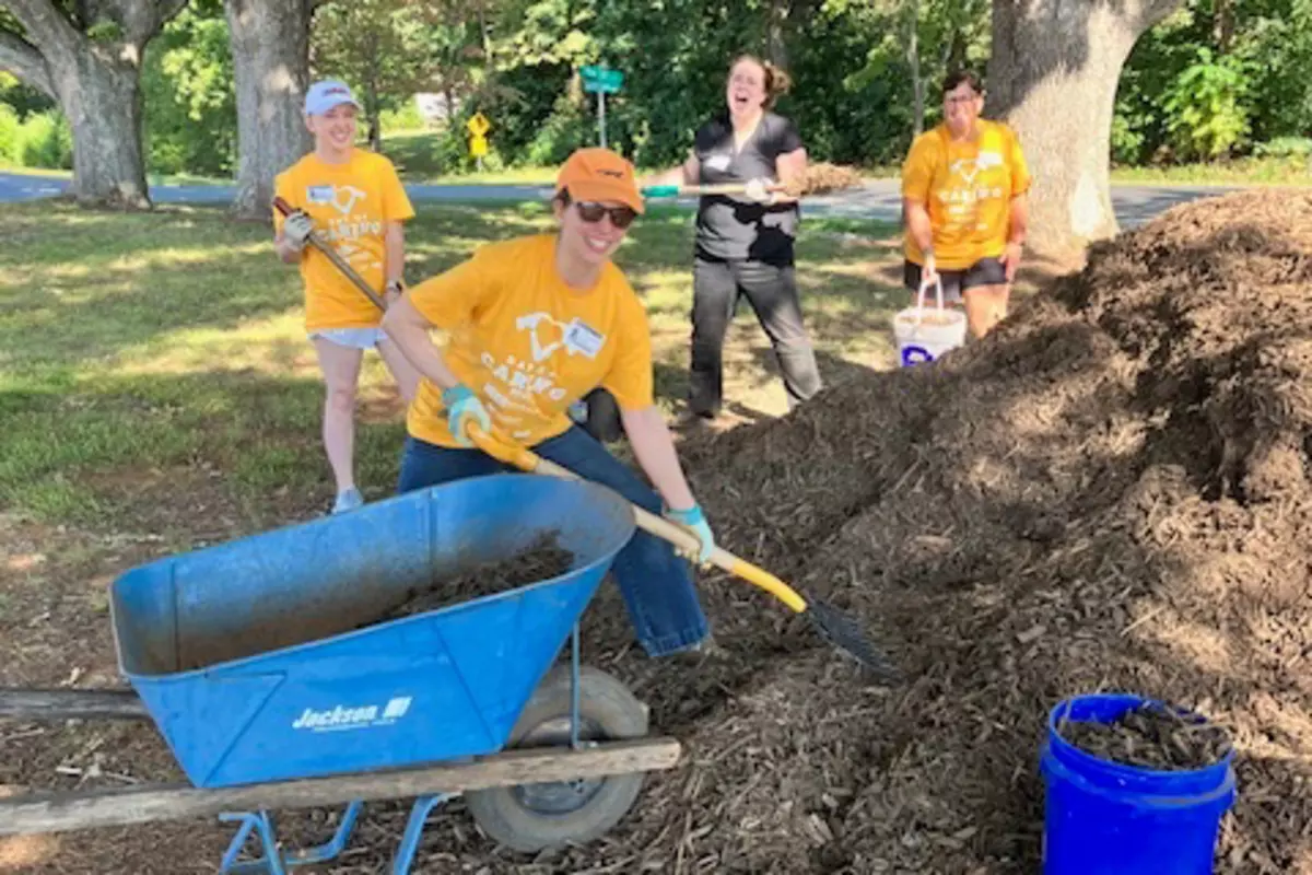 Day of Caring volunteers